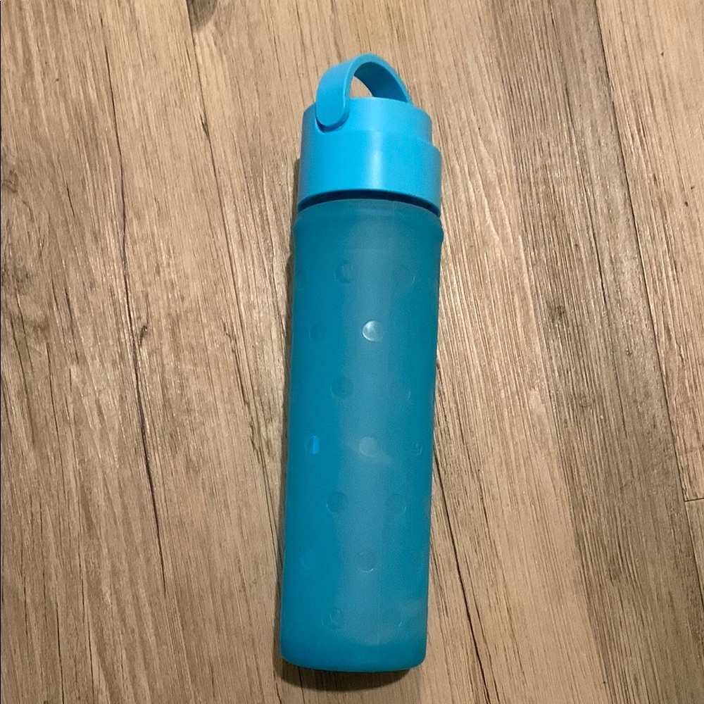 Lululemon glass with silicone covering water bottle